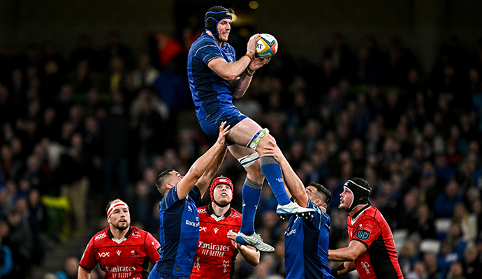 leinster-players-tower-playing-rugby-bdo-partnership