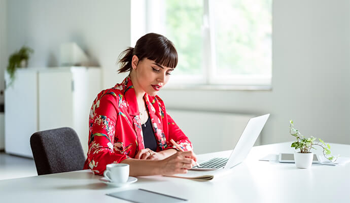 mature-woman-back-to-office