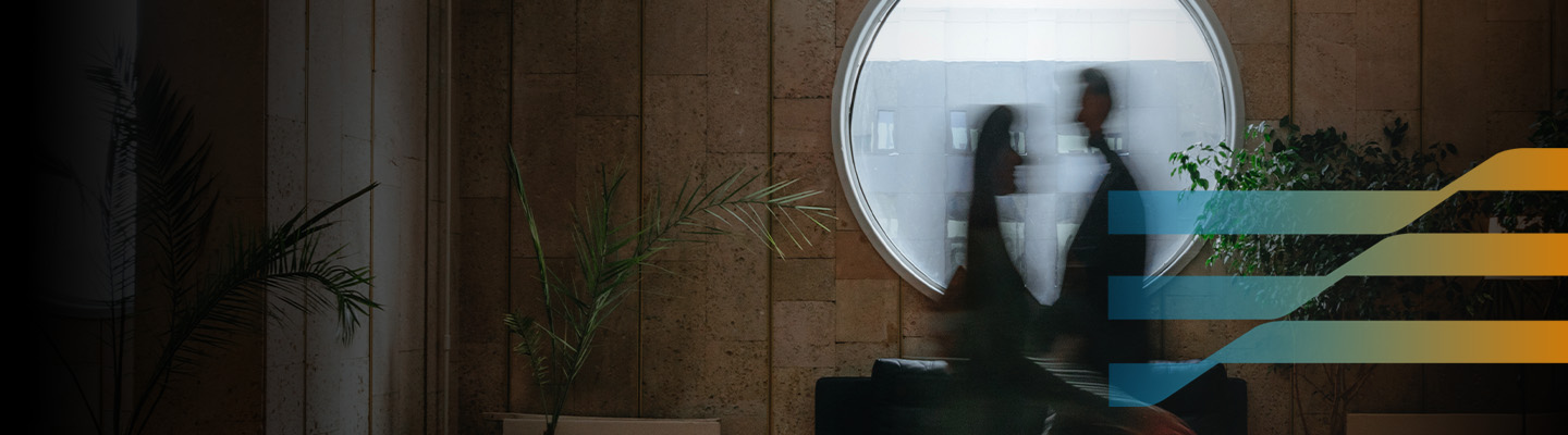 blurred-outline-of-people-walking-in-motion