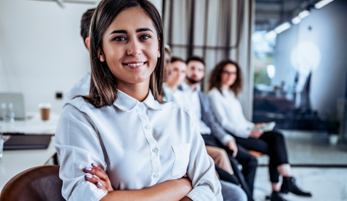 woman-with-colleagues-in-meeting-room-bdo